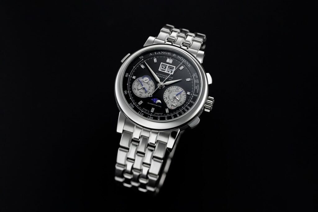 A. Lange & Söhne Brings Back the Platinum Bracelet on a 50-Piece Datograph Perpetual A. Lange & Söhne Datograph Perpetual limited edition in platinum with black dial and platinum bracelet