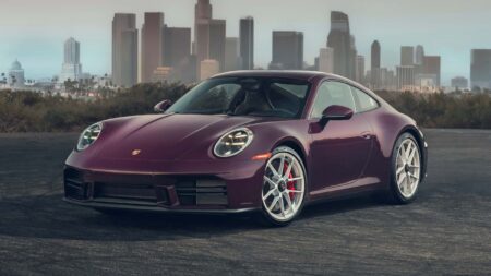 Porsche Recall in Australia Covers 77 Centre-Lock 911 and 718 Models Porsche 911 GT3 RS and 718 Cayman GT4 RS parked on a road in Australia