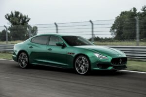Maserati Quattroporte concept imagined as a low-slung shooting brake