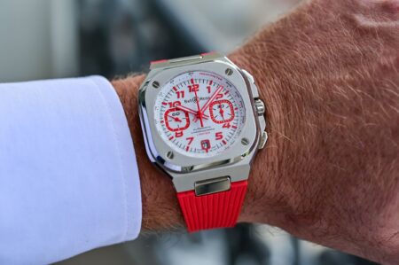 Bell & Ross BR-05 Chrono Snow Rocket Turns Speed Skiing Into a Sharp Limited Edition Bell & Ross BR-05 Chrono Snow Rocket with white dial and red accents