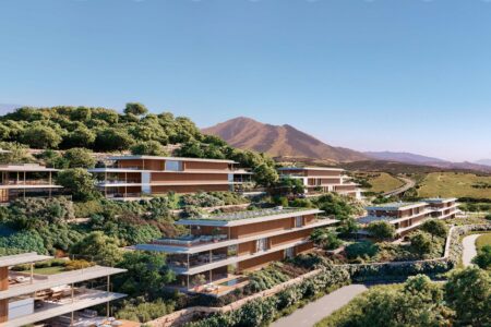 Luxury residences within a Mediterranean golf estate on the Costa del Sol